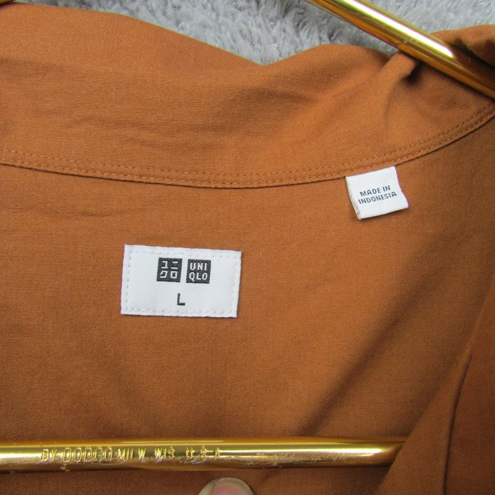 Uniqlo Shirt Mens Large Orange Solid Short Sleeve Button Front Casual Top‎